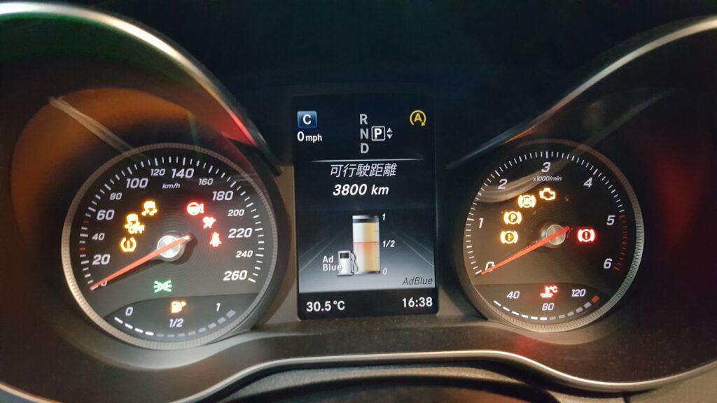 BENZ C200 W205 M626 DPF柴油積碳清洗 尿素燈亮受限