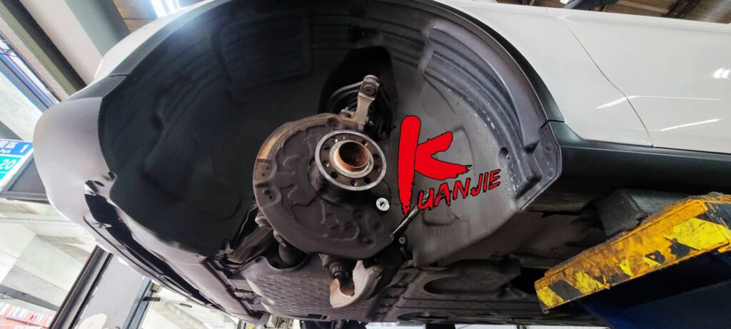 BENZ GLC200 M274 X254 剎車燈亮 正廠剎車皮來令片 正廠剎車盤 剎車油更換