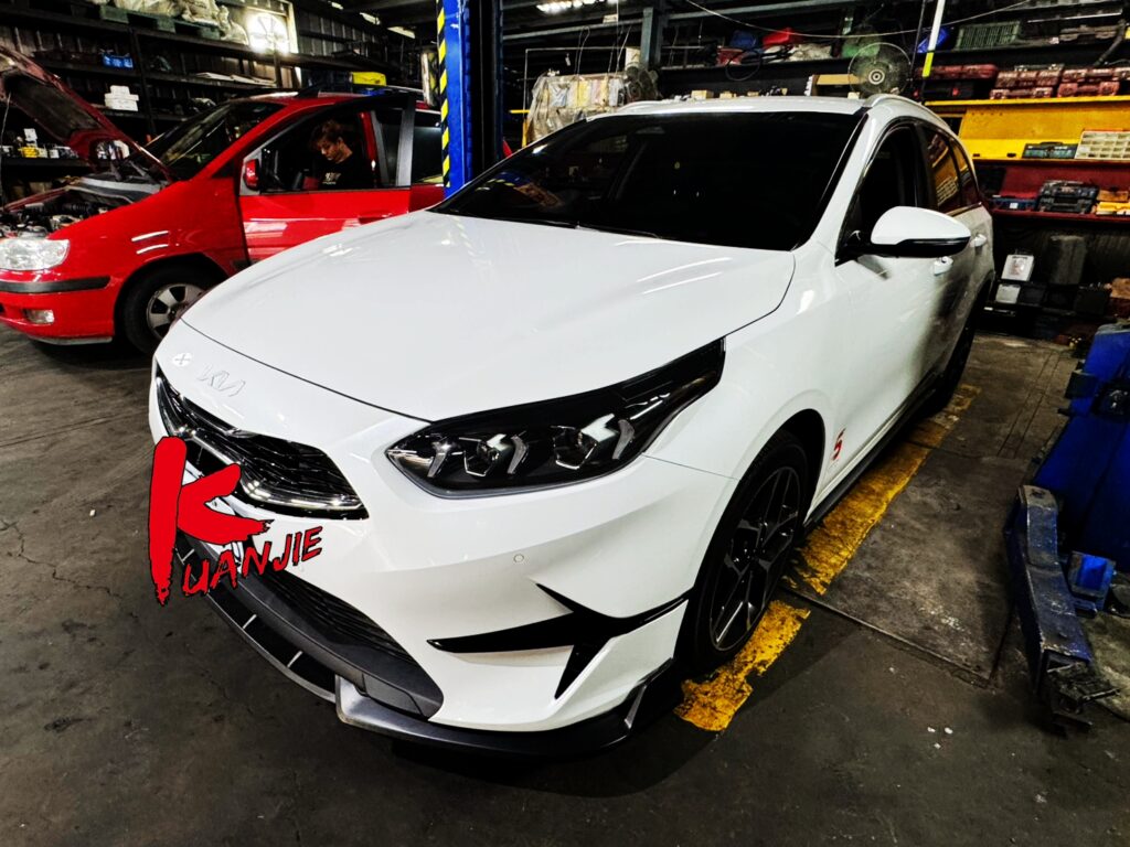 KIA Ceed Sportswagon 專業定期保養服務